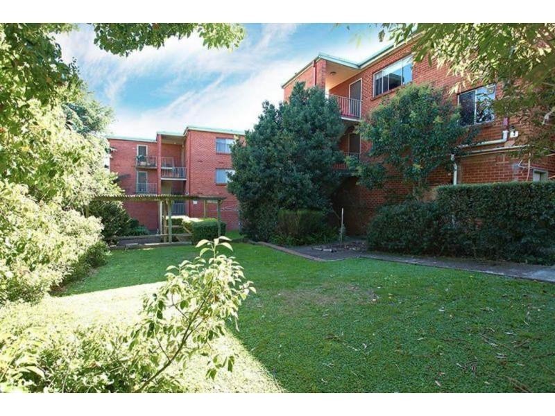 15/13 Hopetoun Avenue, Brunswick West VIC 3055