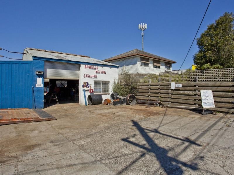 195-197 Roberts Road, Airport West VIC 3042