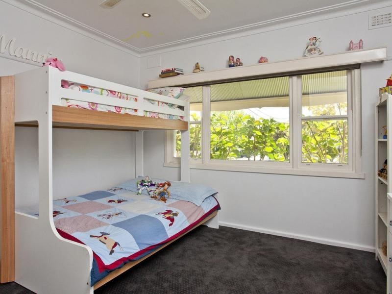 41 Mascoma Street, Strathmore VIC 3041