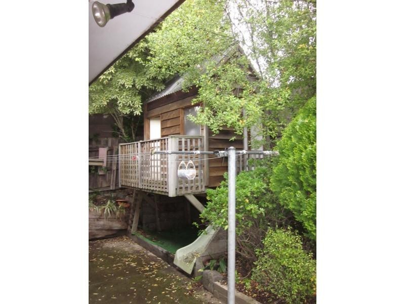 29 Lockheed Street, Strathmore Heights VIC 3041