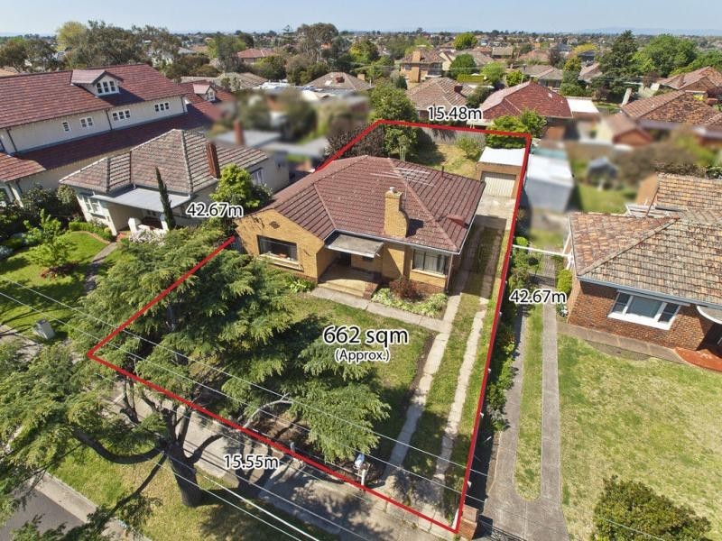 16 Bournian Avenue, Strathmore VIC 3041