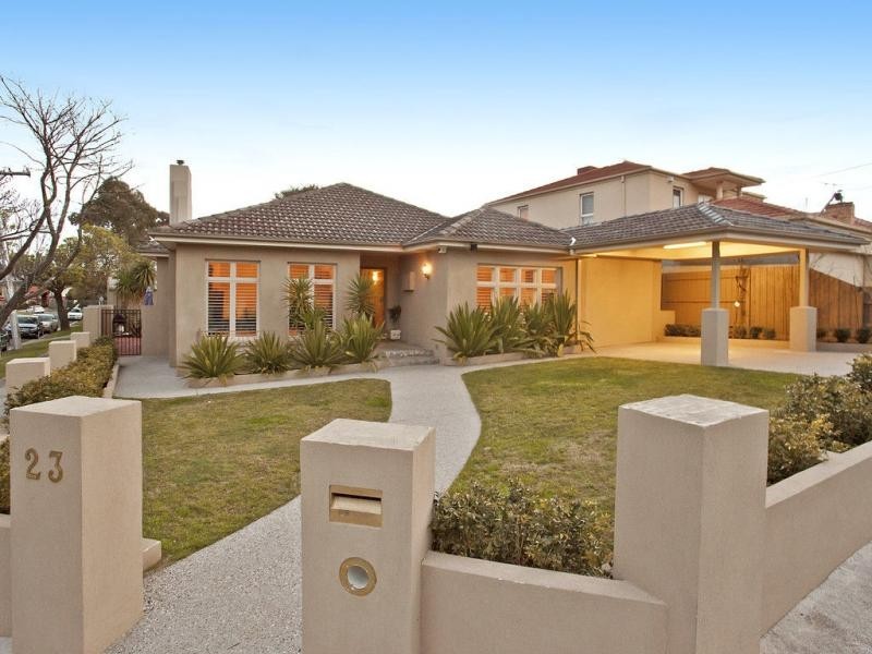 23 MAGDALA Avenue, Strathmore VIC 3041