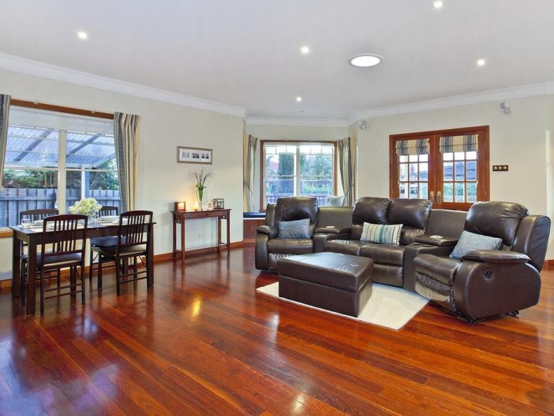 24 Botanic Drive, Hillside VIC 3037