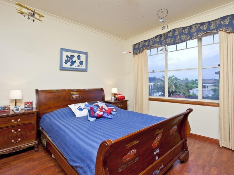 24 Botanic Drive, Hillside VIC 3037