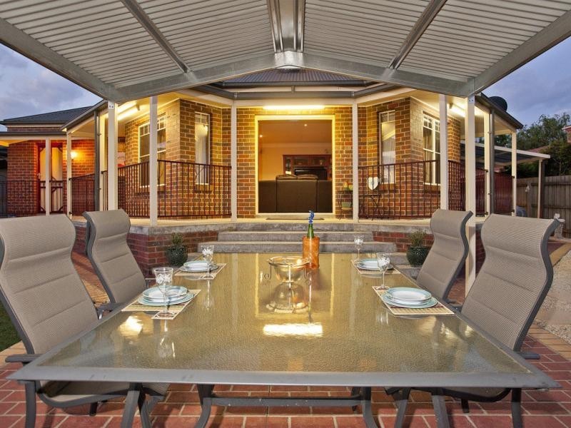 24 Botanic Drive, Hillside VIC 3037