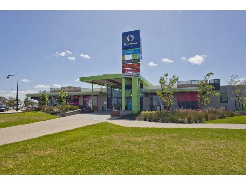 16 Wisteria Avenue, Craigieburn VIC 3064