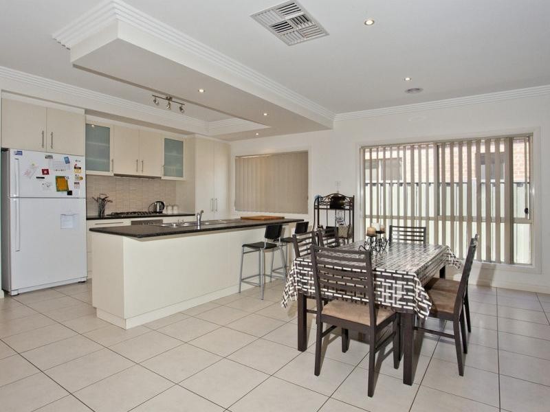 20 Wisteria Avenue, Craigieburn VIC 3064