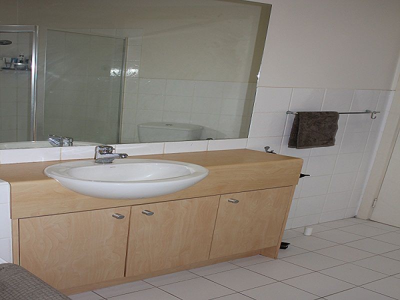 14/2 North Avenue, Strathmore VIC 3041