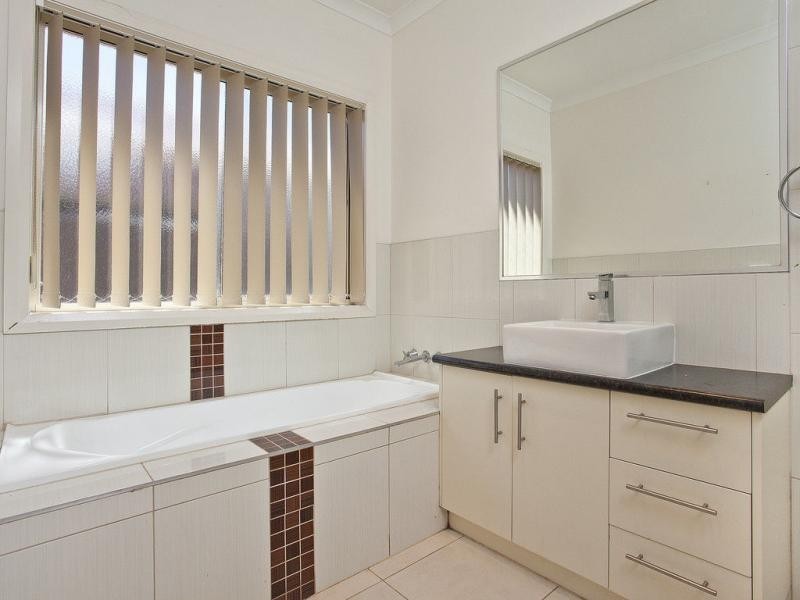 20 Wisteria Avenue, Craigieburn VIC 3064