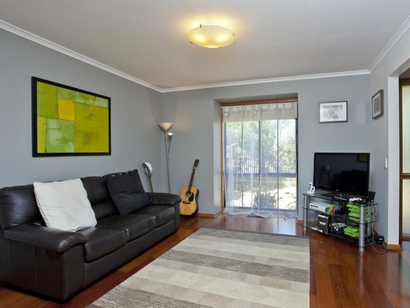 1/160 Lebanon Street, Strathmore VIC 3041