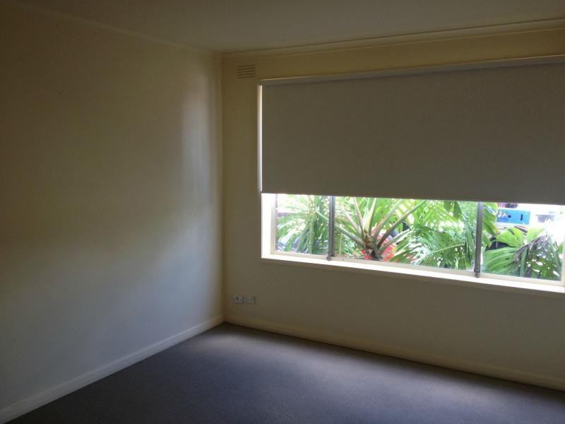 2/246 Buckley Street, Essendon VIC 3040