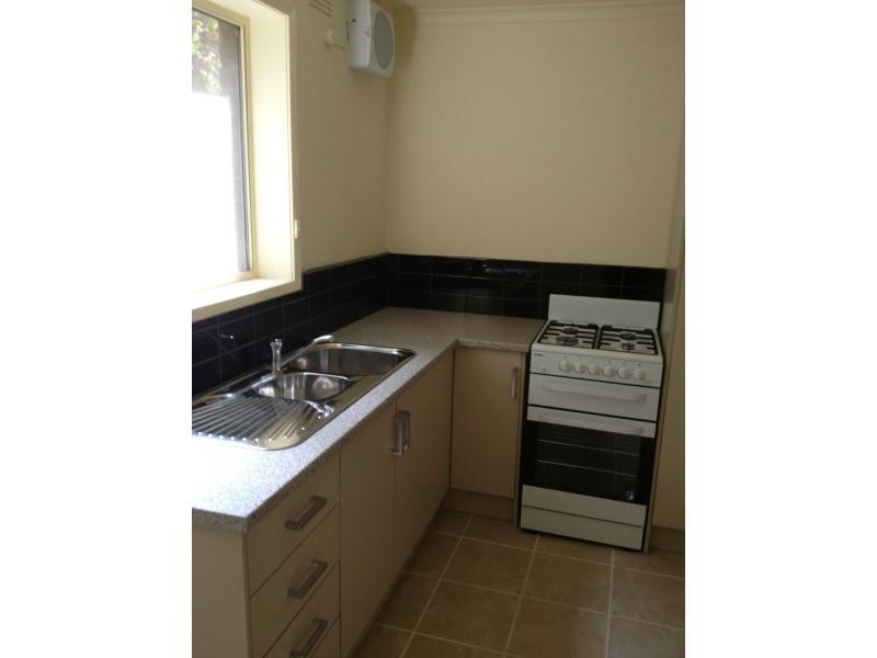 2/246 Buckley Street, Essendon VIC 3040