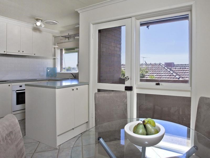 2/76 Baroda Street, Ascot Vale VIC 3032