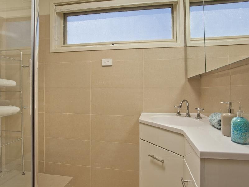 2/76 Baroda Street, Ascot Vale VIC 3032