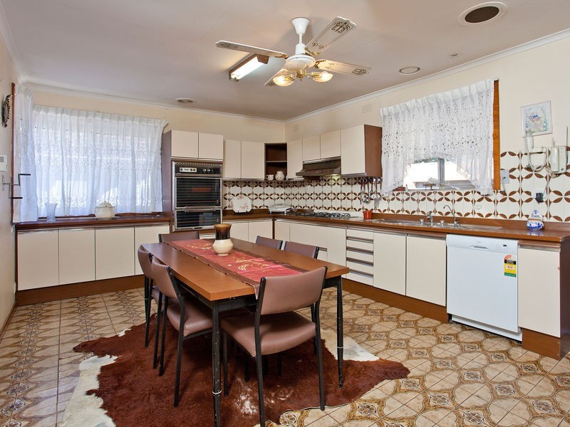 41 Clydesdale Road, Airport West VIC 3042