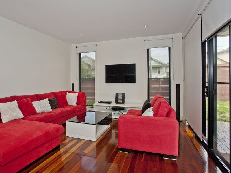 2 Orange Grove, Essendon North VIC 3041