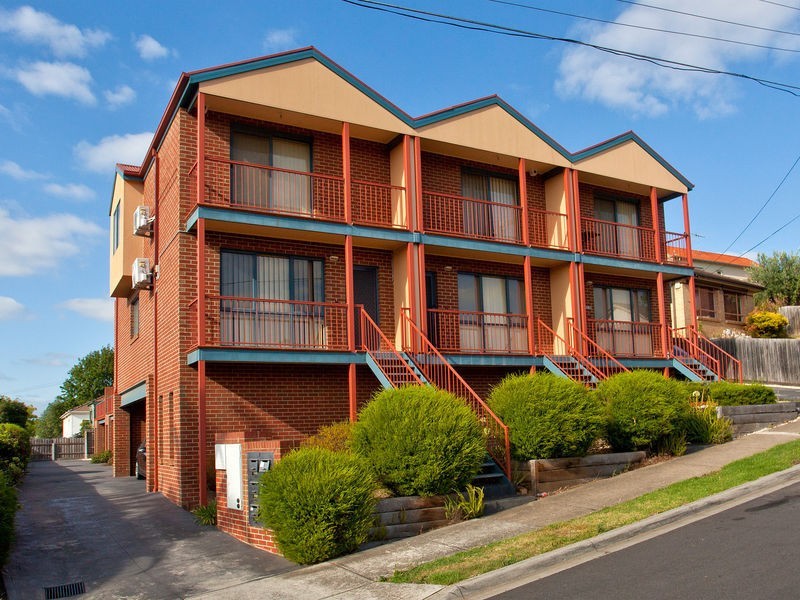 6/2 Kendall Street, Essendon VIC 3040