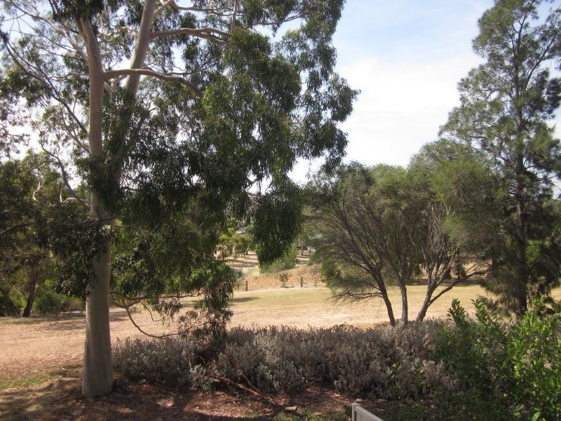 32A Strathnaver Avenue, Strathmore VIC 3041