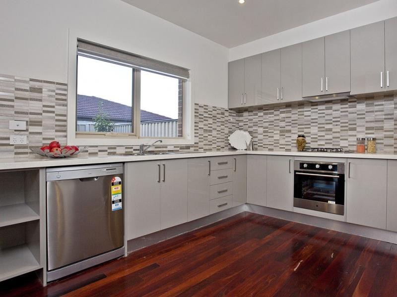 1/132 Lebanon Street, Strathmore VIC 3041