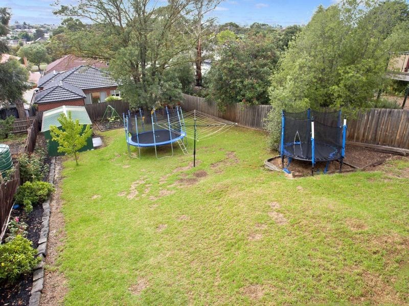 76 Willonga Street, Strathmore VIC 3041