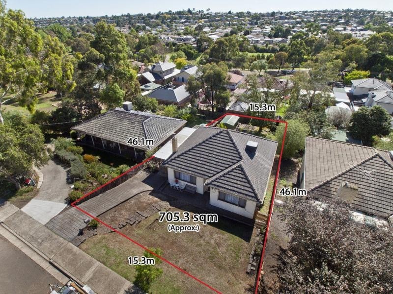 76 Willonga Street, Strathmore VIC 3041