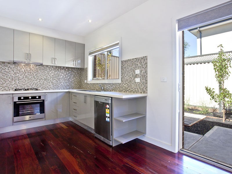 4/132-134 Lebanon Street, Strathmore VIC 3041