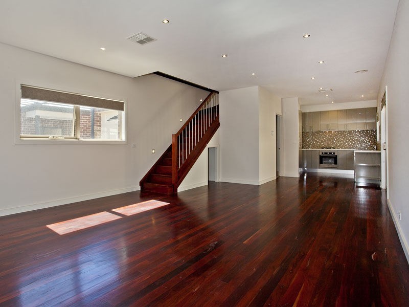 4/132-134 Lebanon Street, Strathmore VIC 3041