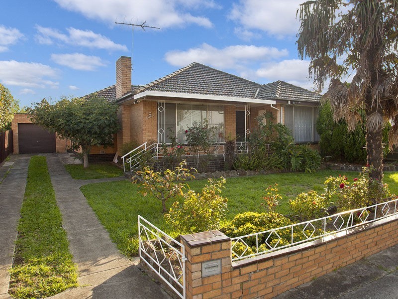 8 Hilbert Road, Airport West VIC 3042