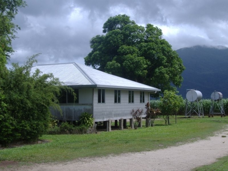 124 Moller Road, Aloomba QLD 4871