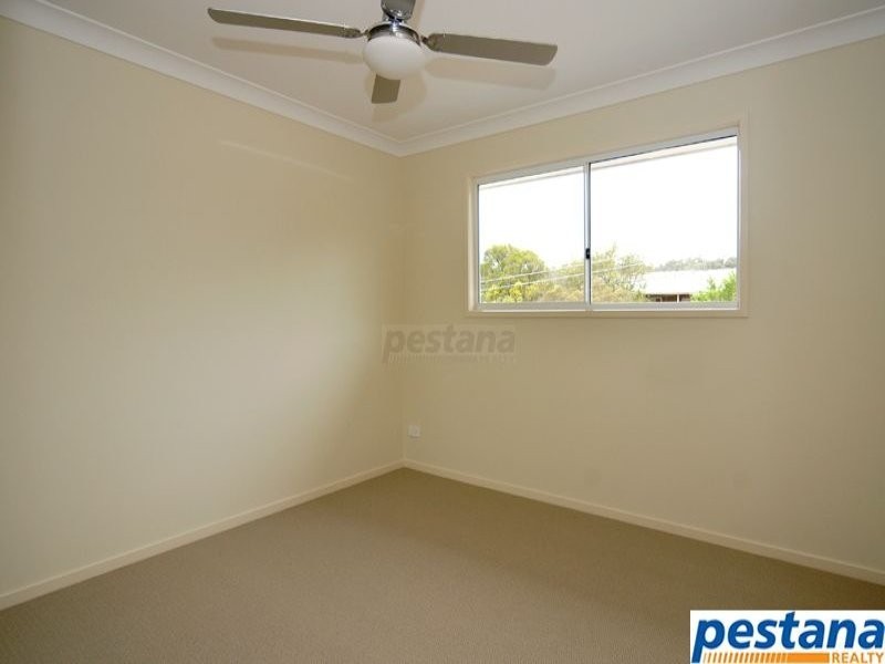 2/14 Whitfield Ave, Springwood QLD 4127