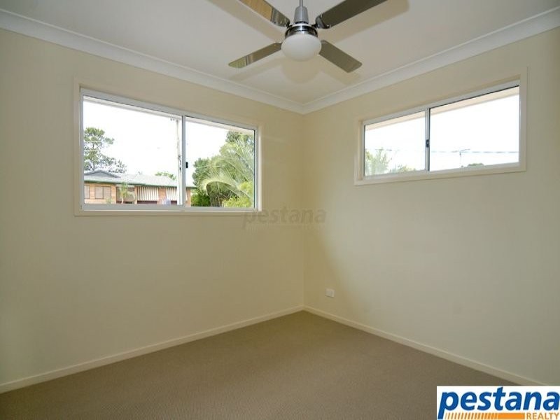 2/14 Whitfield Ave, Springwood QLD 4127