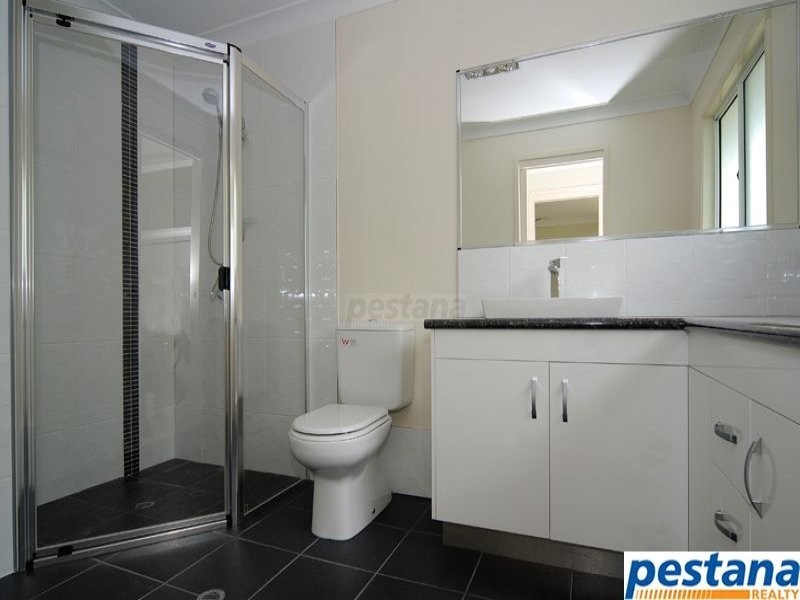 2/14 Whitfield Ave, Springwood QLD 4127