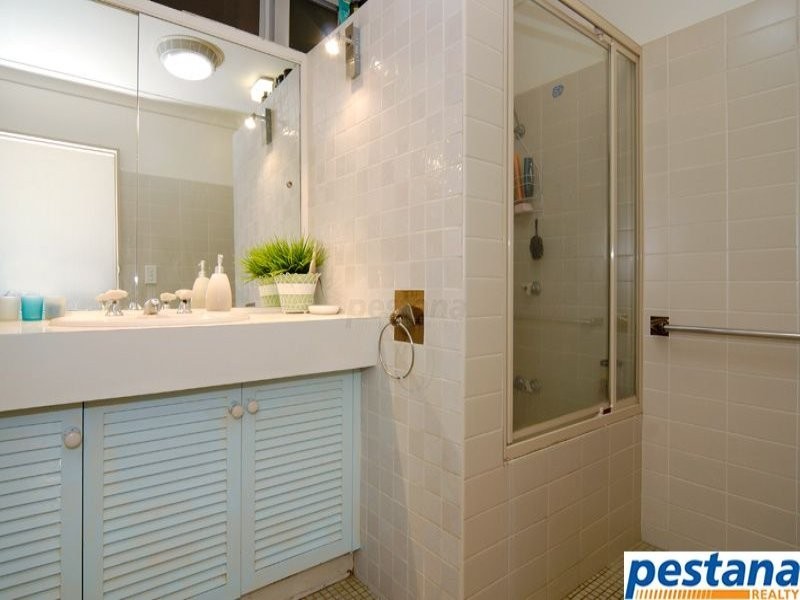 33 Sunningdale Ave, Rochedale South QLD 4123