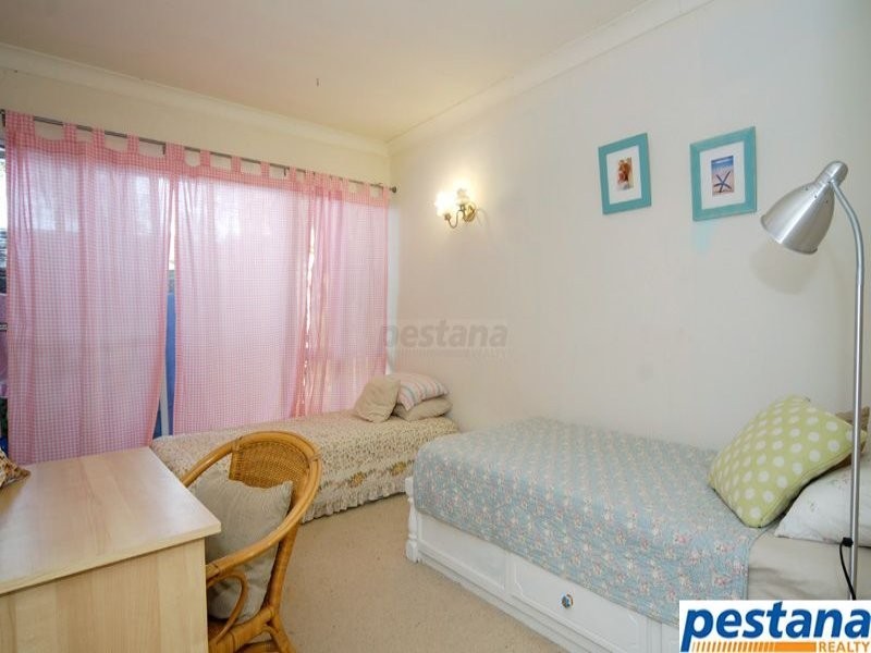 33 Sunningdale Ave, Rochedale South QLD 4123