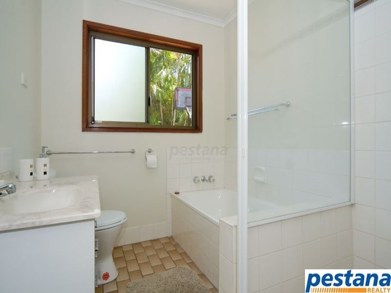 2 Drewie Court, Rochedale South QLD 4123