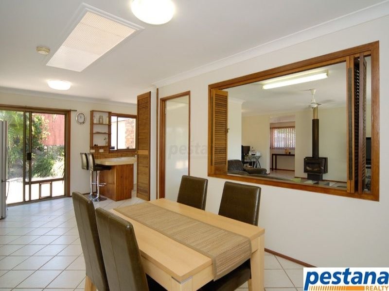 2 Drewie Court, Rochedale South QLD 4123