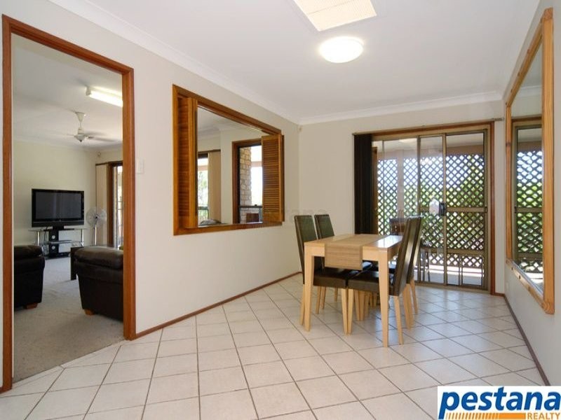 2 Drewie Court, Rochedale South QLD 4123