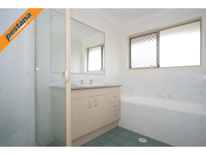 12 Barracuda Court, Kingston QLD 4114