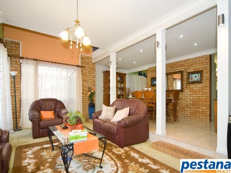 201 Springwood Road, Springwood QLD 4127