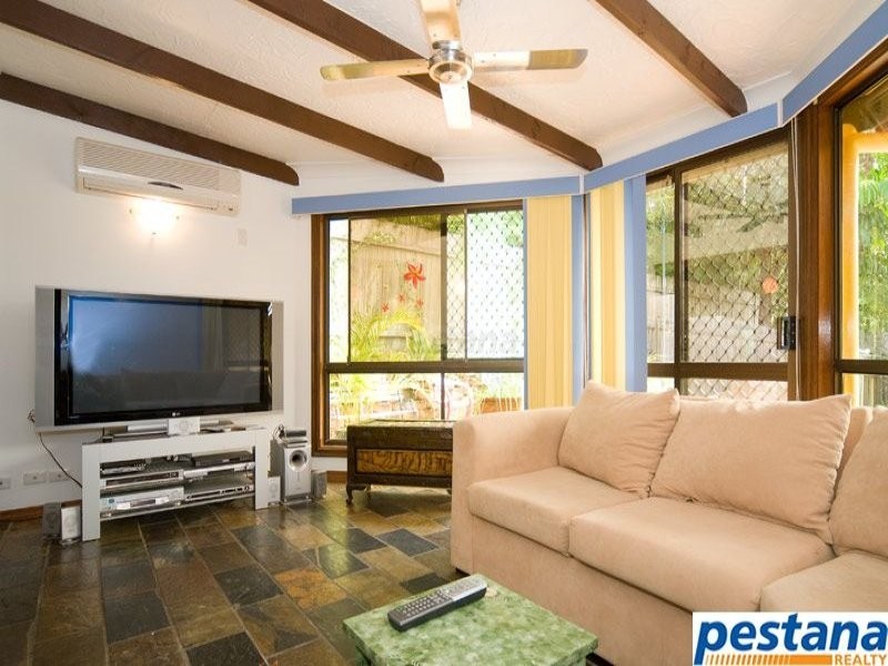 201 Springwood Road, Springwood QLD 4127