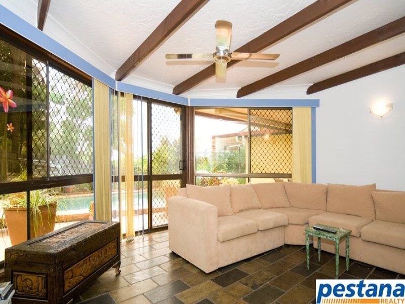 201 Springwood Road, Springwood QLD 4127