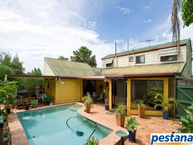 201 Springwood Road, Springwood QLD 4127