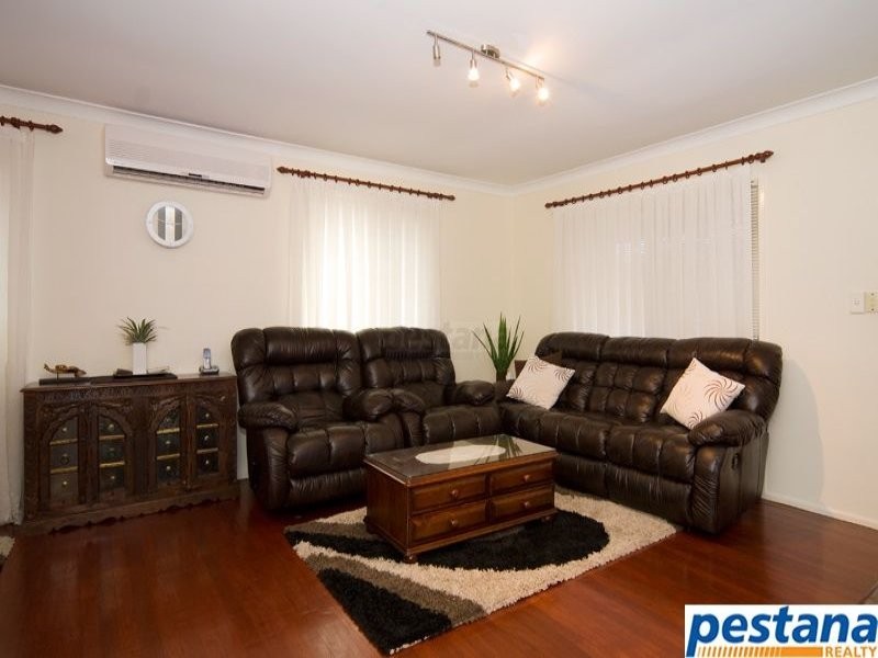 10 Stubbs Road, Woodridge QLD 4114