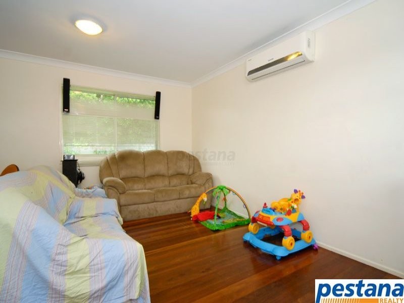 12 Kurrajong Street, Woodridge QLD 4114
