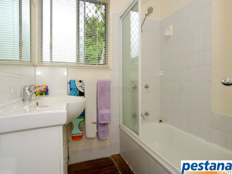 12 Kurrajong Street, Woodridge QLD 4114