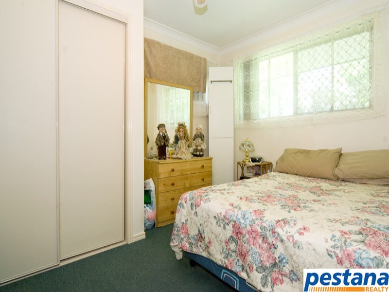 9&12, 8 Page Street, Bethania QLD 4205