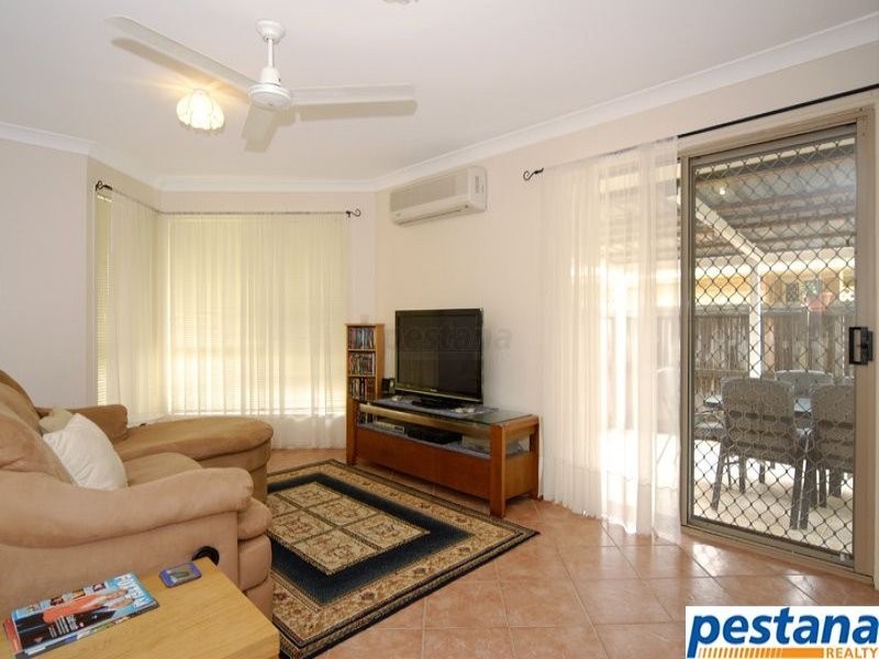 10 Jempal Court, Tanah Merah QLD 4128