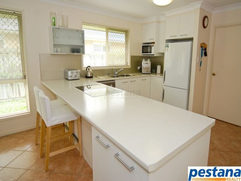 10 Jempal Court, Tanah Merah QLD 4128