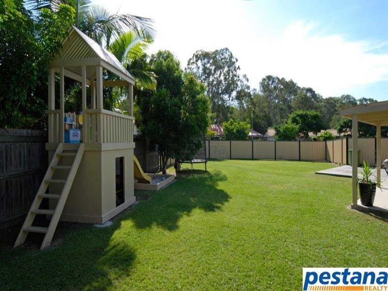 2 Berendt Court, Meadowbrook QLD 4131