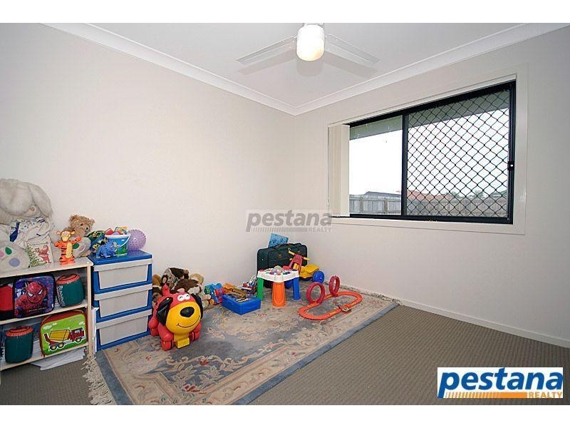 27 Easy Street, Loganholme QLD 4129